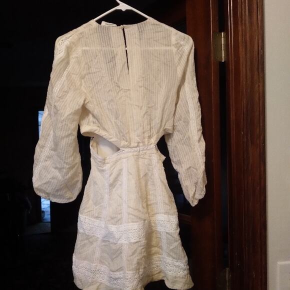 Sandro Lace Cut Out Short Cream Dress. Size 34 or US 2 - Picture 7 of 7